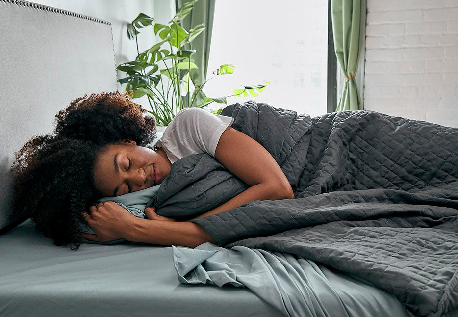 4 Benefits of a Weighted Blanket for Side Sleepers – Gravity Blankets